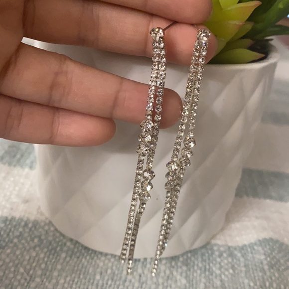 💕❤️NEW ELEGANT EARRINGS 💕❤️ - Picture 2 of 3